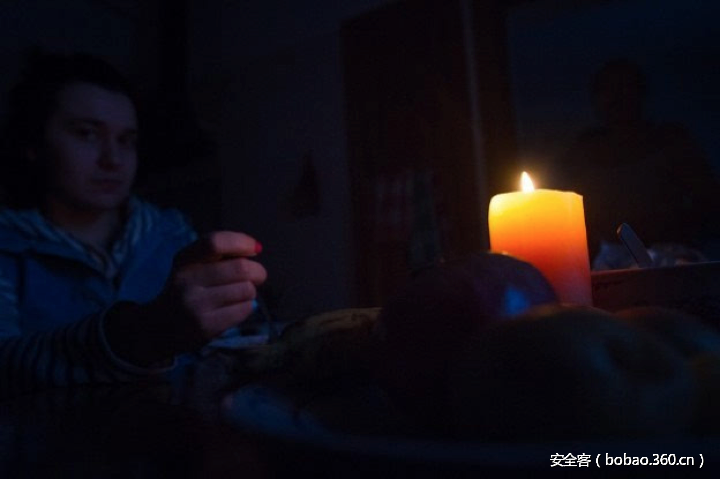 http://p3.qhimg.com/t01c944544db1092364.png