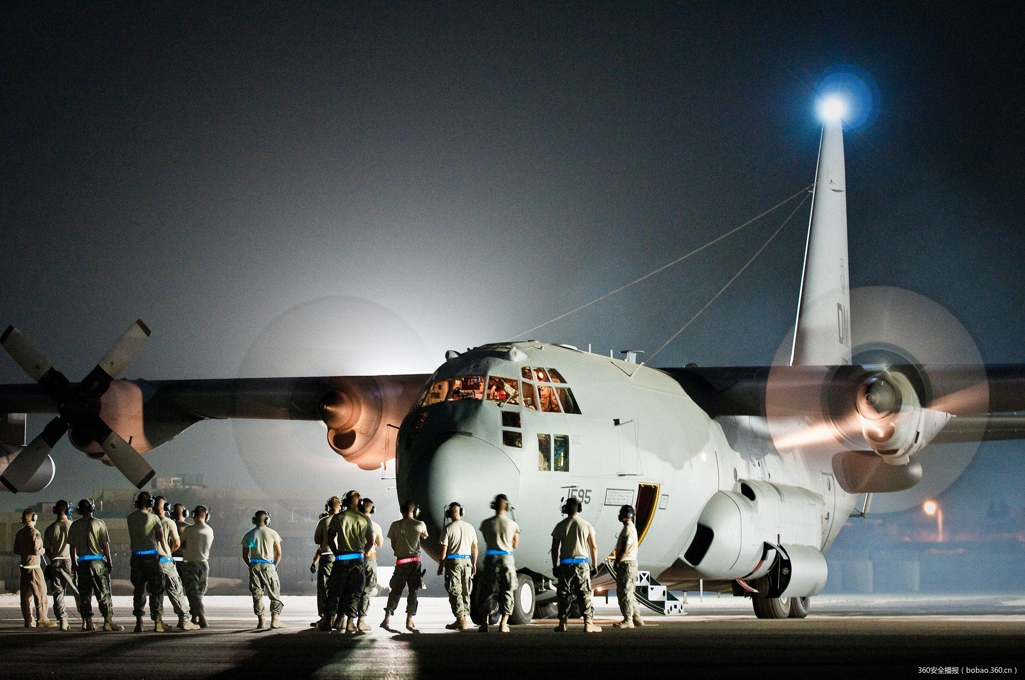 美国空军飞机EC-130H配备黑客工具后可以攻击敌人的网络