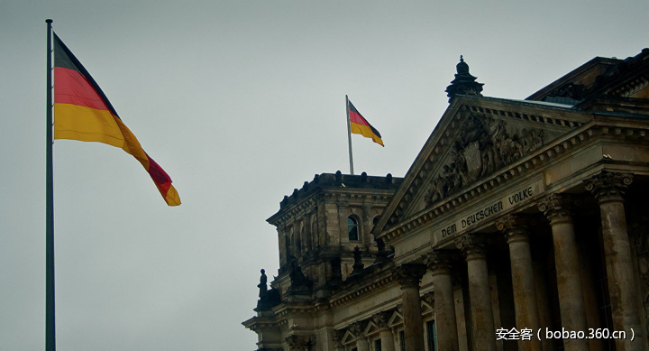 http://p9.qhimg.com/t016385f215ce7d5534.png