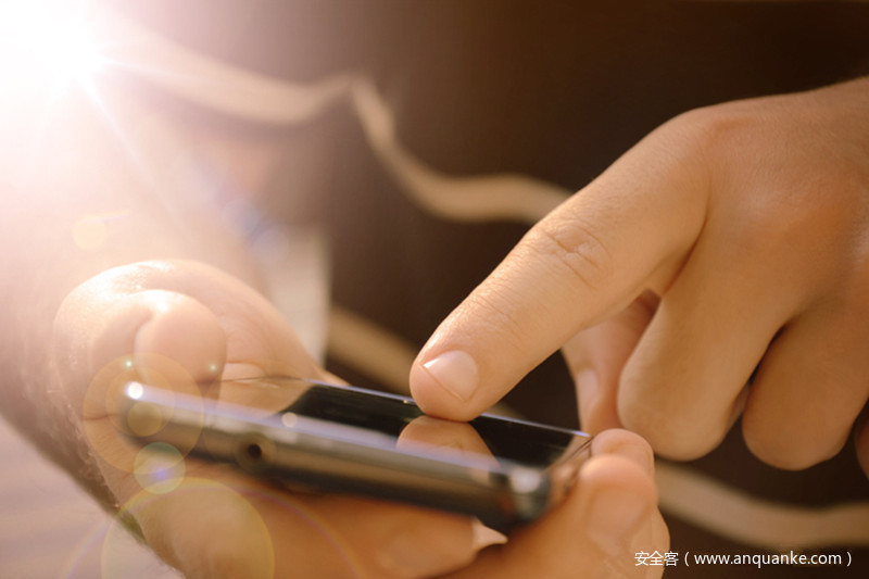 分析旨在窃取日语和韩语用户敏感信息的Android恶意软件“FakeSpy”