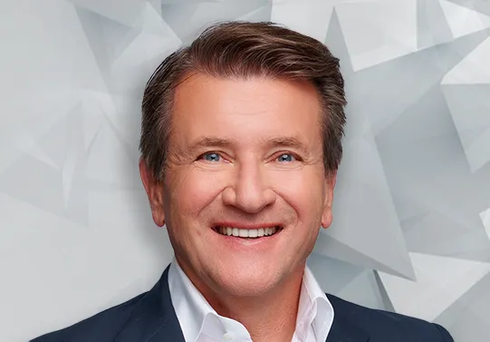 Robert Herjavec- 全球网络安全公司 Cyderes 首席执行官